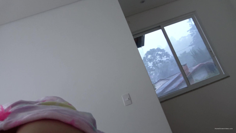 Homegrown Swingers: ワンジーガールがディックに乗る