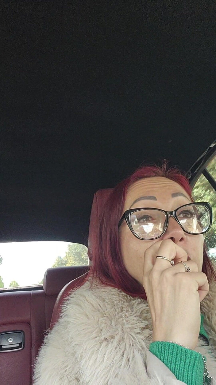 savannahamatoriale: Mature Slut Burp and Drive
