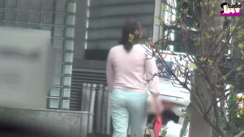 Studio JAV Launcher: Street to Home - Kan du hantera hur hennes frihet slutar...