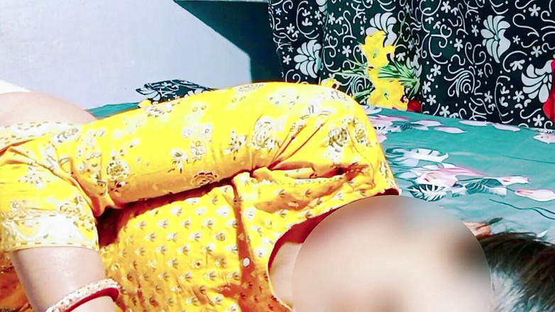 Rakul008: Devar bhabhi, une bhabhi excitée séduit un desmever