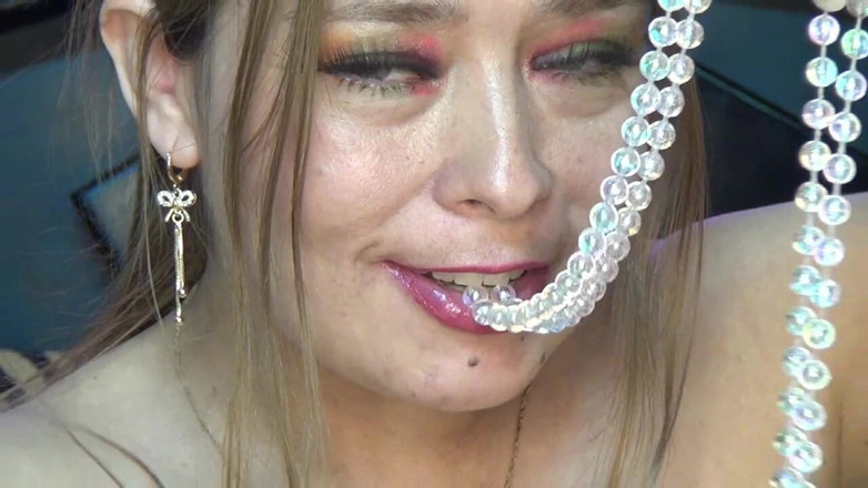 Angel eyes studio: ¡Genial! ¡Hice una garganta profunda con un collar de perlas de 4...