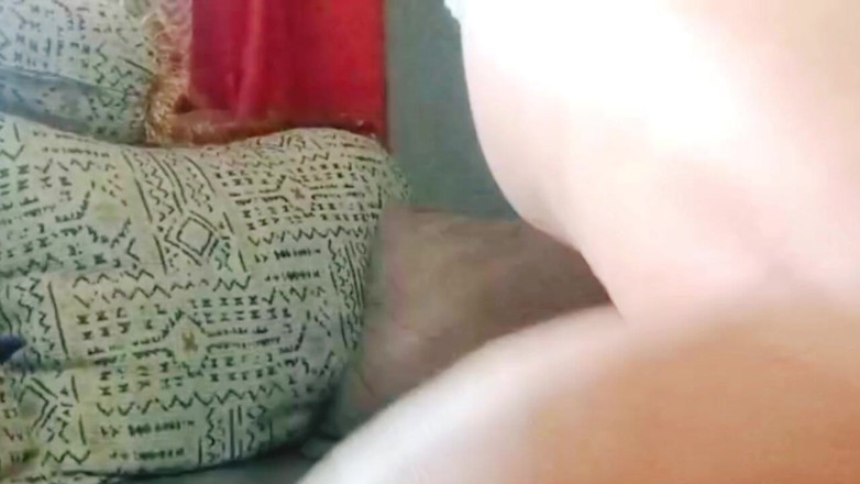 Milfta boohot: Enorme Dildo En El Coño Estrecho De Madura Abuela