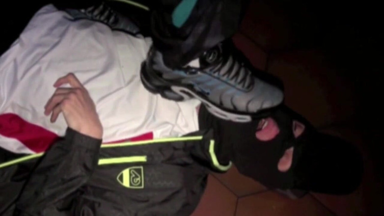 Sneaker gay: Děvka poníží od 2 nejlepších tenisek