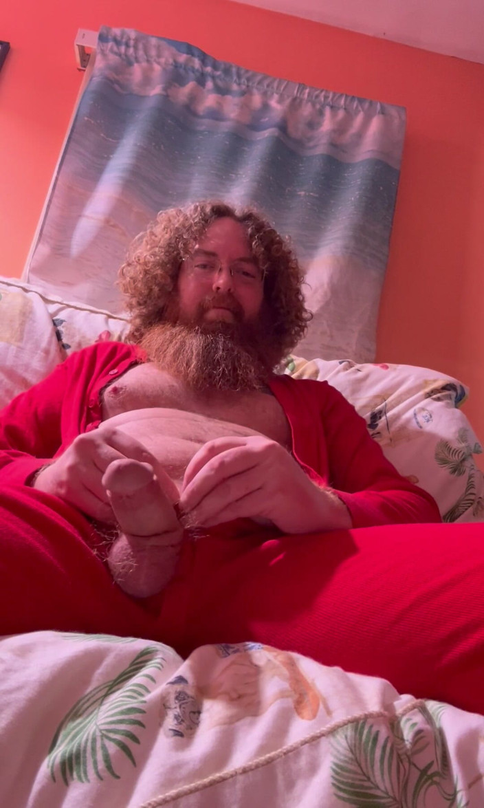 Big Baz: Руда дрочить у костюмі Red Union