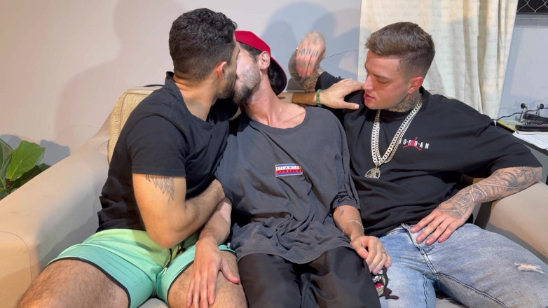 ErickDiazSp: Nach einem Lauf zu Hause weiter huren