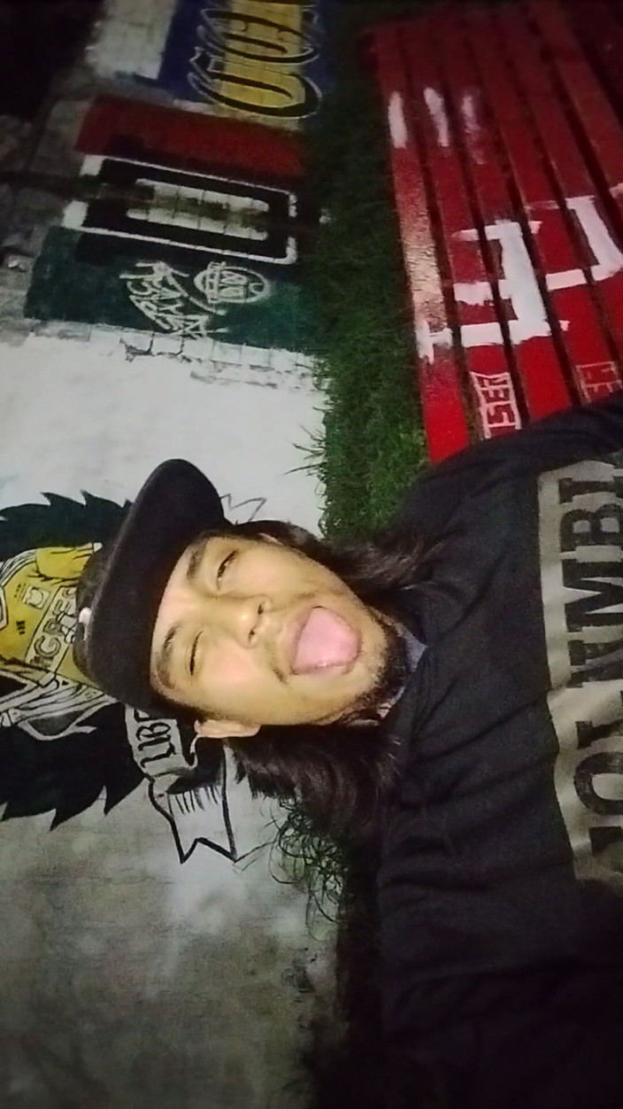 AlexAlejandro13: Tapi Tengok Lelaki Kaya Ini Di Taman