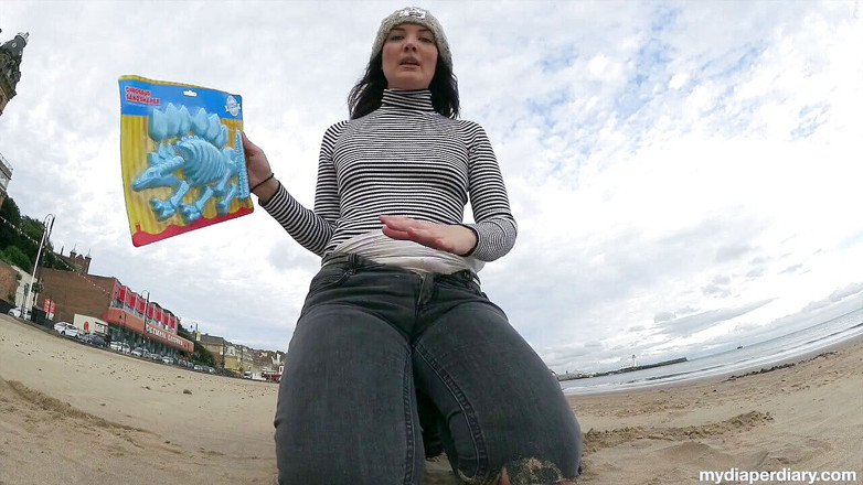 Faye Taylor: Un dinosaure se fait fabriquer des fossiles dans le sable