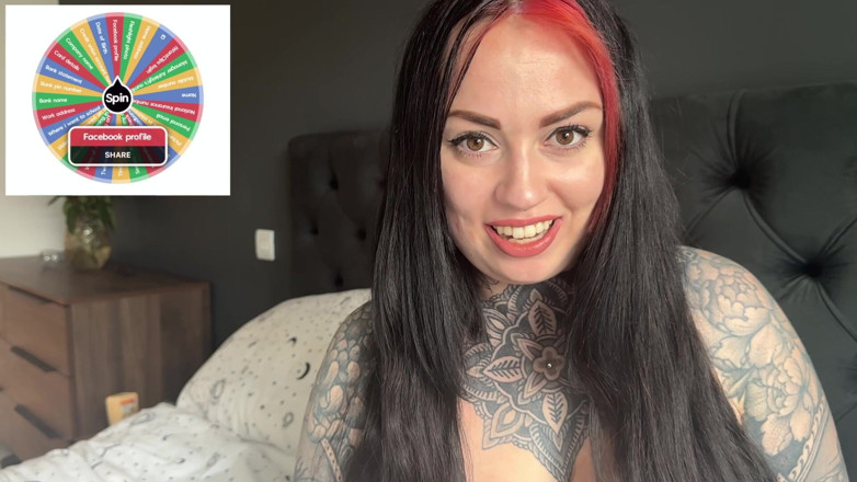 Miss Valentina: Почтовое информационное колесо топлес