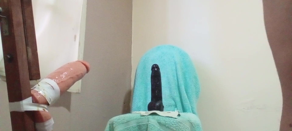 Todo -Anal: Ik ben zo geil en ik wil gewoon twee dildo's...