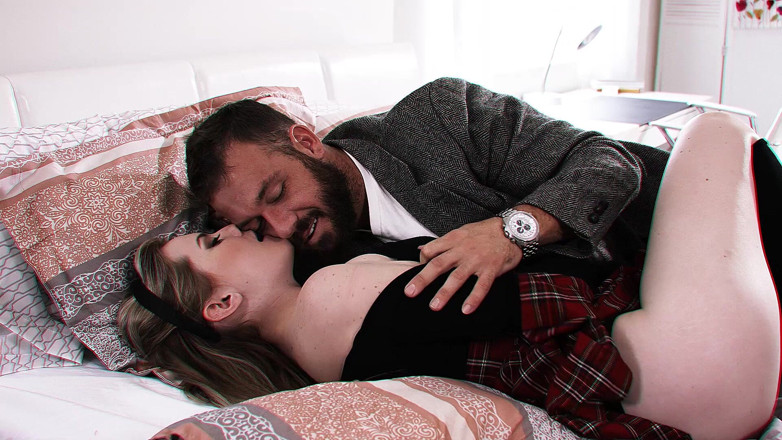 Sweet Sinner: Studentenkörper 7 szene 3