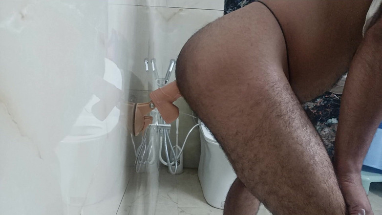 Rajasthani-old-lover: Hombre indio disfruta de show de masturbación con vecino padrastro...