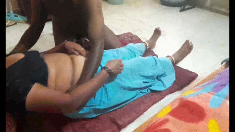 Desi mature: Rupa aunty商品クソ彼女の親友