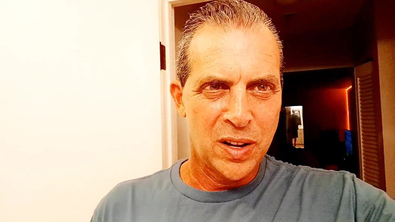 Cory Bernstein: Tertangkap selebriti Cory Bernstein dalam video, kencing dan menjolok pantat...