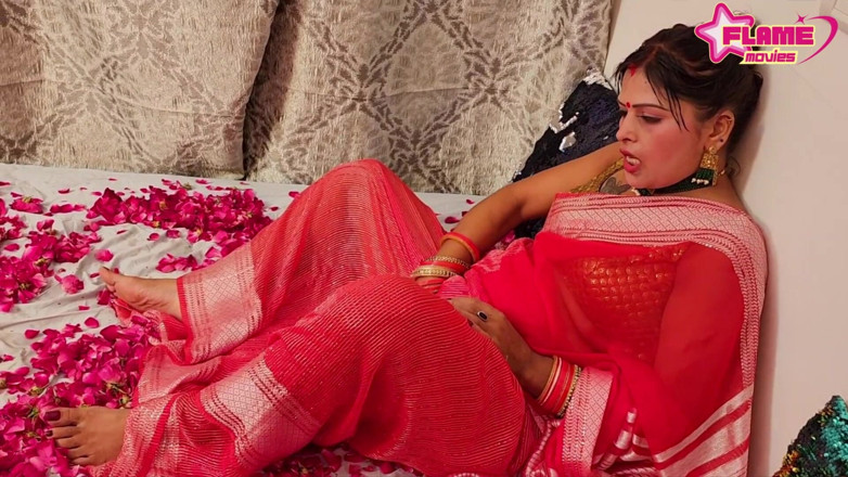 DesiHeat Studio: Bhabhi làm tình mạnh bạo với bác sĩ