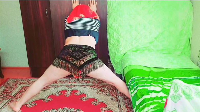 Kitty_Cross: Ejaculare mare Picioare drăguțe ale transsexualei sexy Model Princess Sissy...
