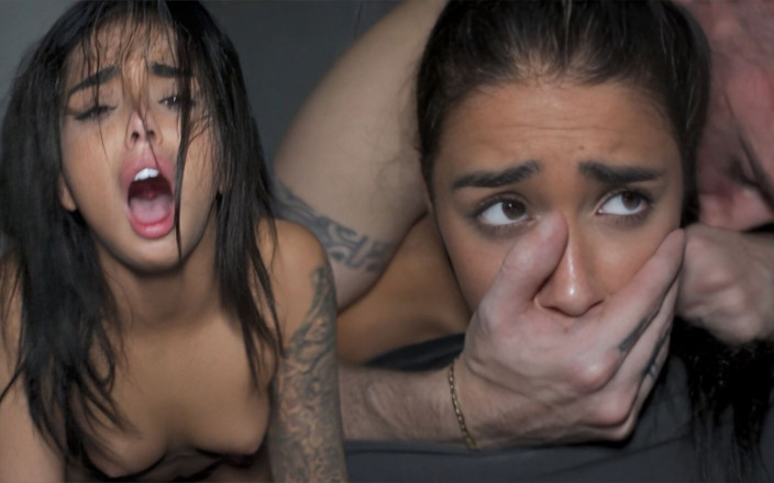 Pornforce: Viva La Porn - une Colombienne se fait baiser