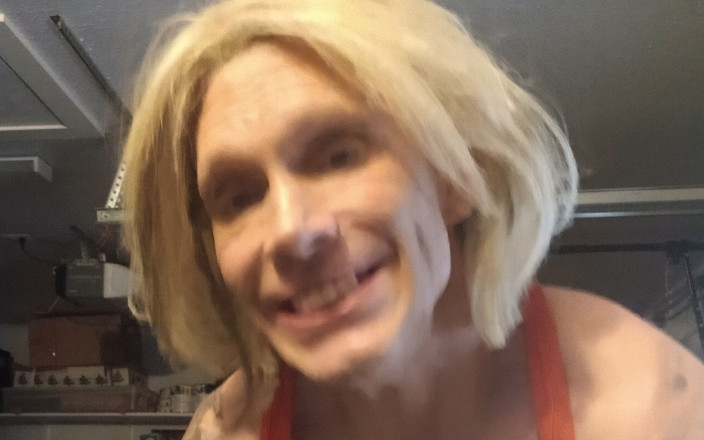 TS JACKIE BLACKED: Sucking Her First Bwc