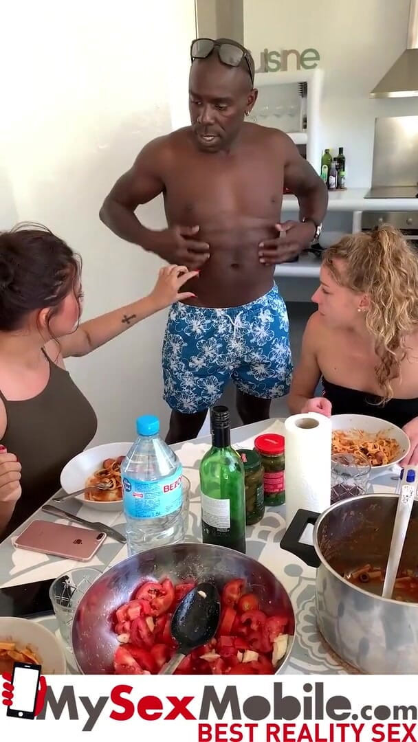 MySexMobile: Angel Emily, anna polina और Clea gaultier लेस्बियन तीन लोगों की चुदाई - mysexMobile