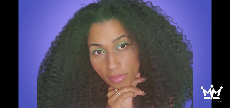 Mya Mula Goddess: Verehre meine schönen locken