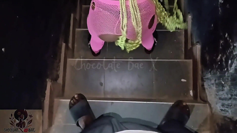 Naturelle Chocolat: N suge pula grasă a bouncers așa că mă va...