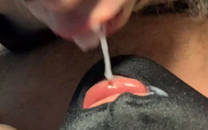 Angel Sky69: Er ejakuliert in ihren mund, um dann frau zu küssen...