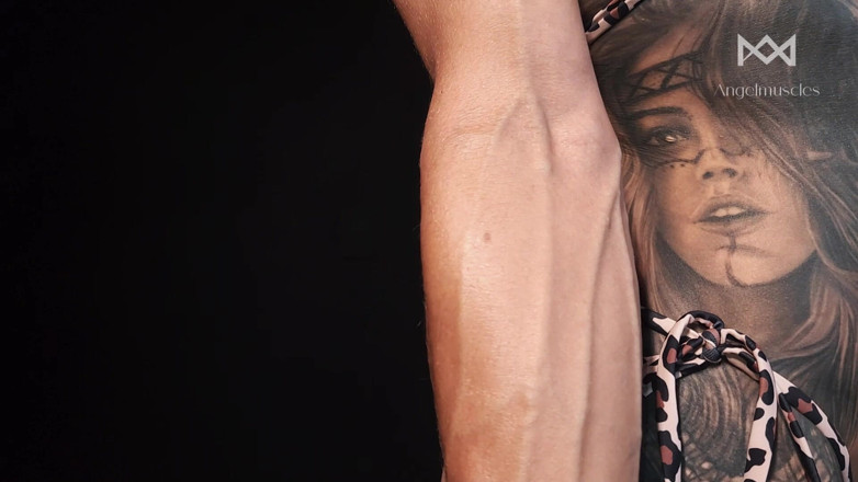 Angelmuscles: Carga de choque: A Noite em que Eu Me Alimentei...
