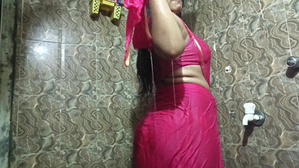 Mumbai Ashu: Ashu Batroom, vidéo de sexe