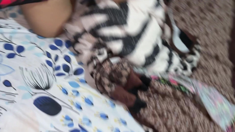 Blackedlatino: Eu fui surpreendido nu em seu quarto pela senhora que...