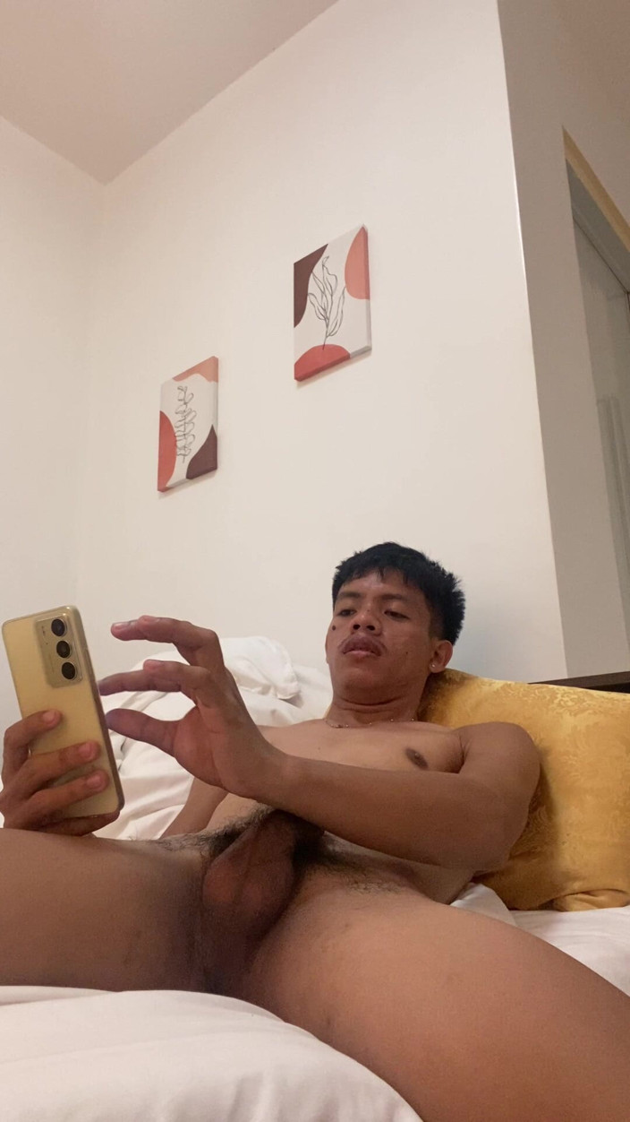 Jameson Official: Twink Filipino Se Pone Duro, Masturbándose Hasta Una Corrida Explosiva