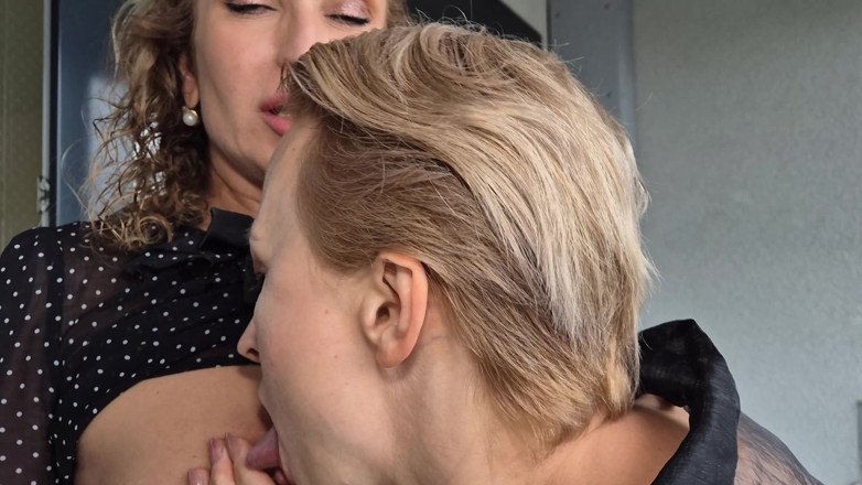 Wanilianna: Nylonowe Lesbos w upale