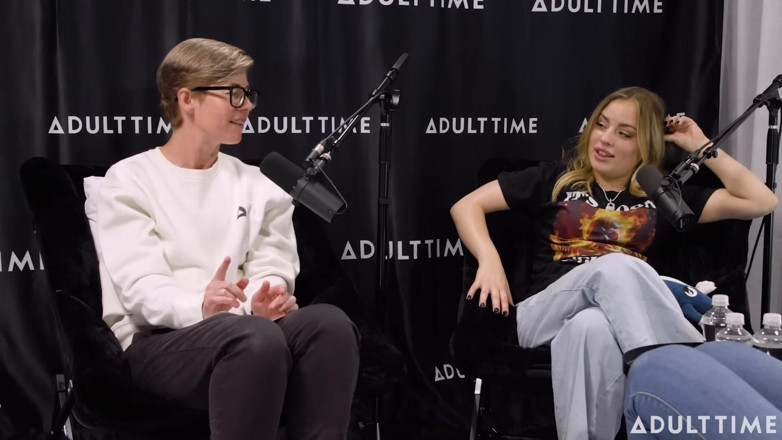 Adult Time Podcast: Гізель Бланко &amp; Анна Клер Хмари феромони, ножиці , &amp; кущ | Підкас для дорослих