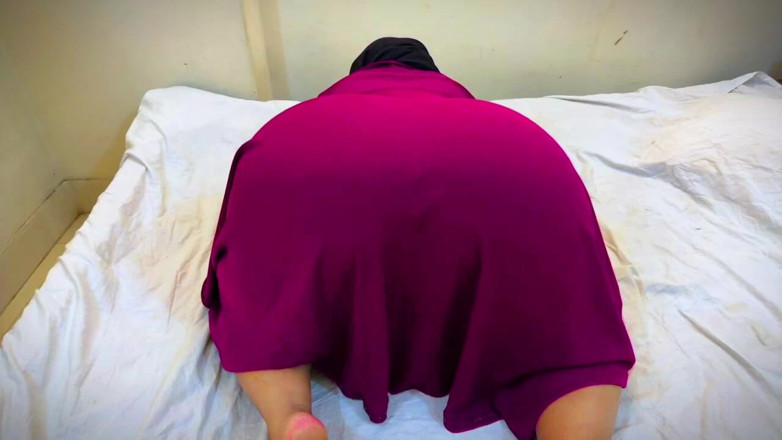 Your Boy's Cum: Muslim Moti Gand Vali Ladki Bistar Par Chudai Apna Pati...