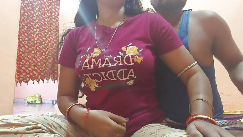 Sona bhabhi: Indiana faz sexo com seu namorado