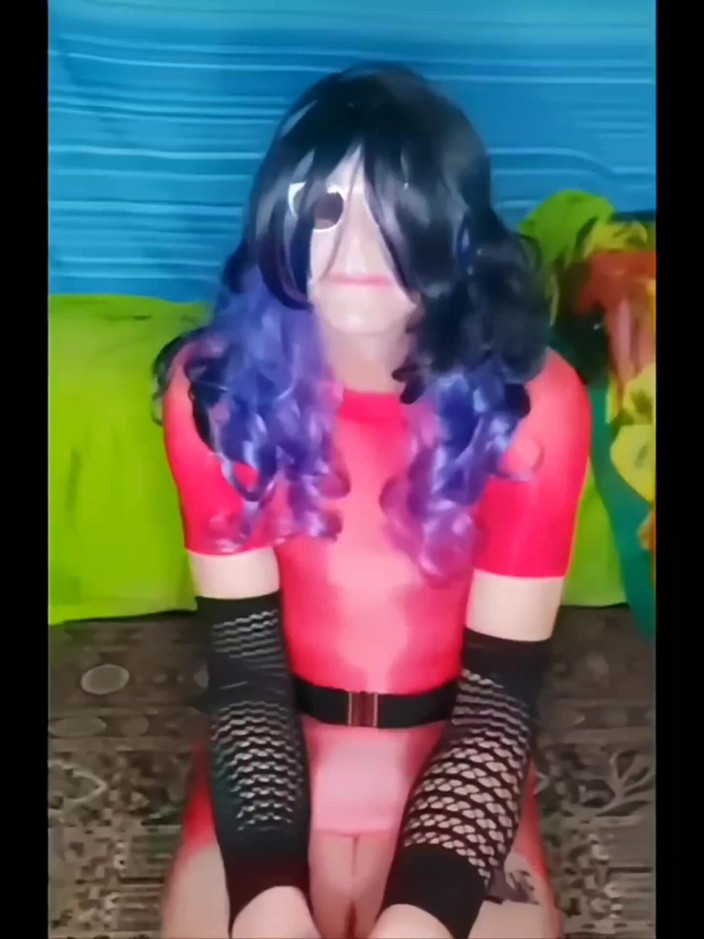 Lizzaali: Klip pertama saya Saya Tidak Dimasukkan Ke Dalam Pakaian Tembus...