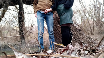 OurFetishLife: Ma belle-mère en jupe en cuir me suce la bite...
