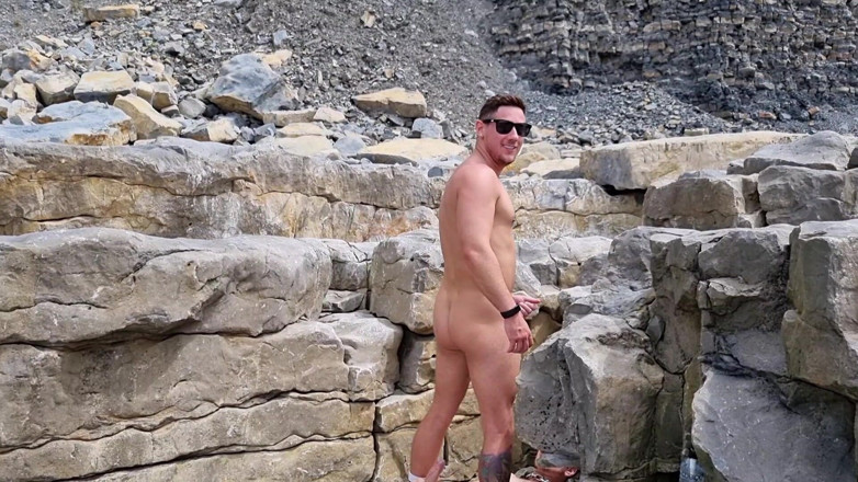 gaynaughtywelsh: Scopata alla spiaggia nudista a 3 vie