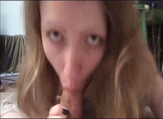 Flash Model Amateurs: Amateur teenage beauty knows how to pleasure big dick