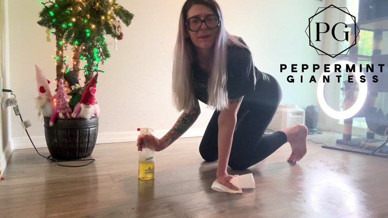 Peppermint Giantess: Conséquences de l’écrasement des fruits : nettoyer le bordel juteux au...