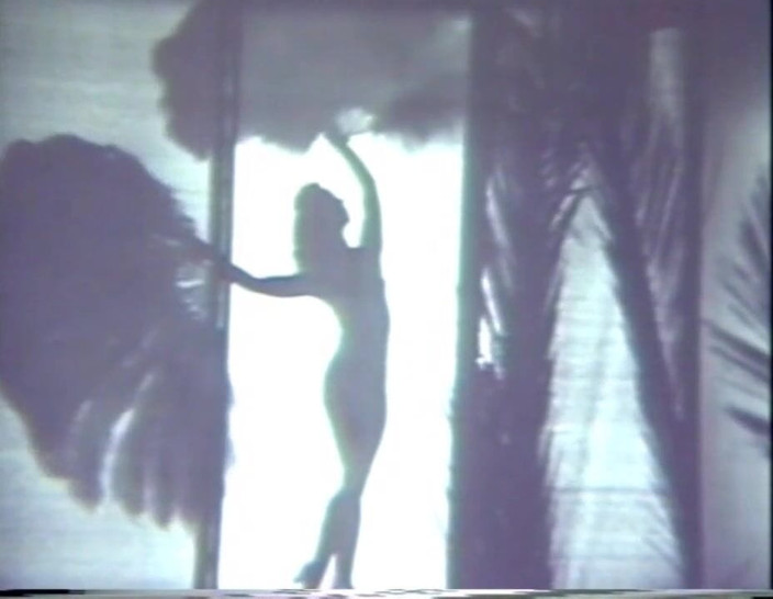 Vintage megastore: Fã dança com Sally Rand