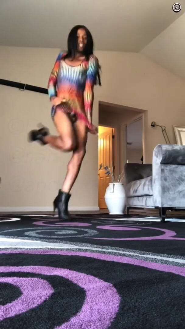 Karma Rainbow Smith D: Rendre ce chatte pur - Voguing Karma D