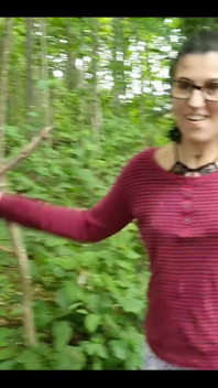 Apabila Dua Wanita Menerokai Hutan