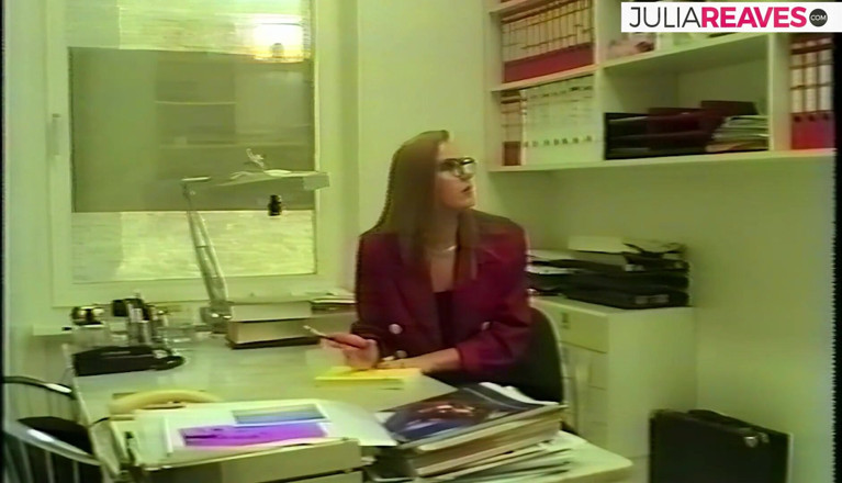 Retro German Amateurs: Une MILF gémit en faisant rebondir sa chatte sur une...