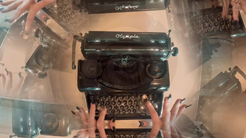 Goddess Misha Goldy: Mesmerizing long nails worship and ASMR clicking! Relax and cum!