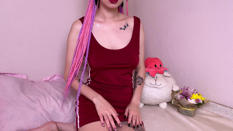 Eva Deva: Masturbación caliente en un vestido de verano
