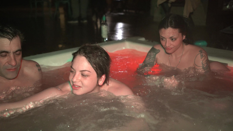 Knock Knock Club: Jacuzzi-orgie! Heißer Vierer Mit Yael Stc, Keila Bassi Und El...