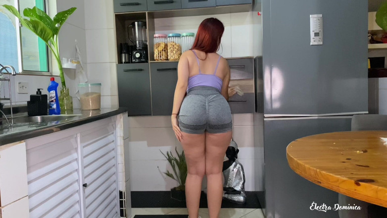 Curious Electra: Maid Has a Big Ass With These Short Shorts