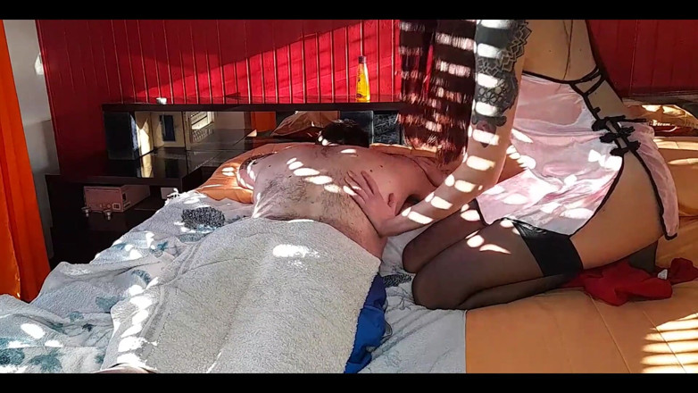 Lollolara91: मैंने अतिरिक्त भुगतान करके मालिश करनेवाली की गांड तोड़ दी