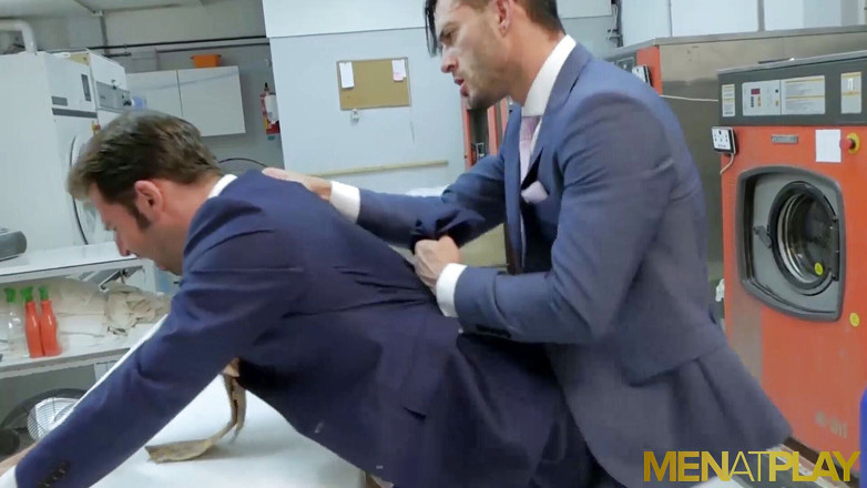 Menat Play: MENATPLAY - il culo di Hunk Andy Stareoe culo e di...