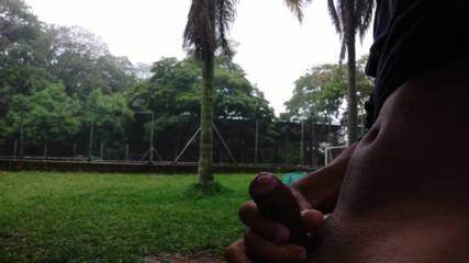 Lekexib: Branlette dans le parc - 2
