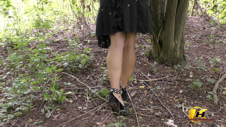 Katerina Hartlova: Estilo gótico en bosque obtener orgasmo